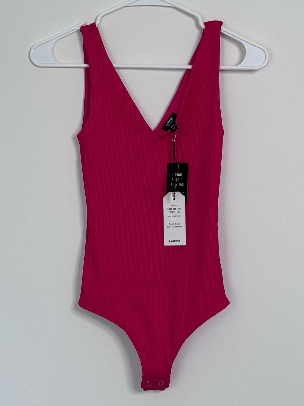 NWT Express Body Contour High Compression Pink Ribbed V-Neck One-Piece Bodysuit